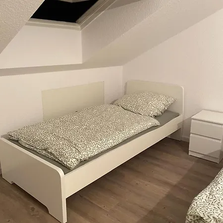 Apartment Monteur- Und *